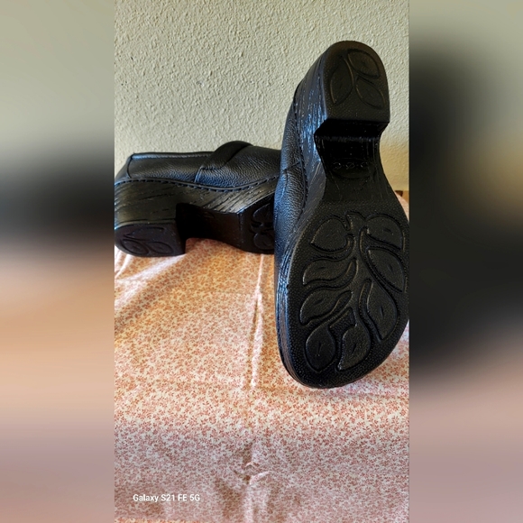 B.O.C Clogs - Picture 3 of 6